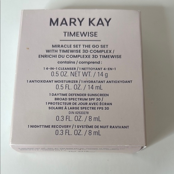 Mary Kay Miracle on the go Set - Picture 1 of 6